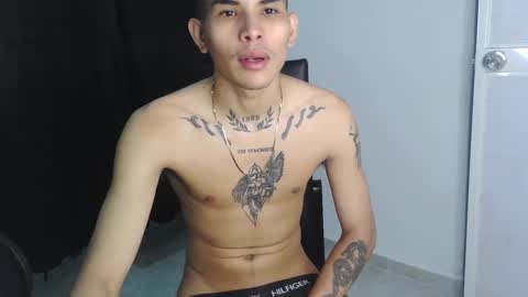 Snapshot of king_bryan19 chatting on January 13, 8:58 pm bryan online show from January 13, 8:58 pm