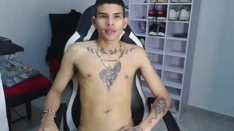 Snapshot of king_bryan19 chatting on December 20, 4:57 pm bryan online show from December 20, 4:57 pm