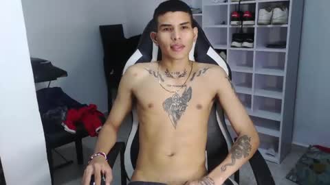 Snapshot of king_bryan19 chatting on December 17, 6:20 pm bryan online show from December 17, 6:20 pm