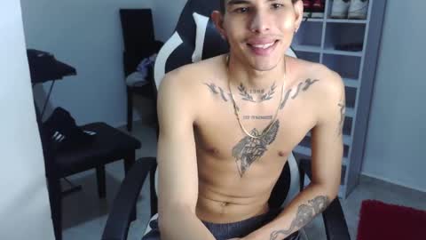 Snapshot of king_bryan19 chatting on December 5, 10:12 pm bryan online show from December 5, 10:12 pm