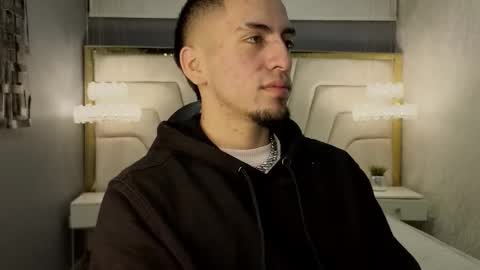 King Dante  online show from September 20, 3:01 pm