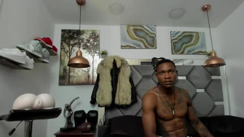 HOT MEN BLACK online show from January 28, 6:07 pm