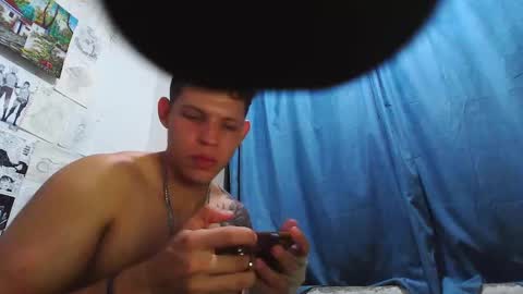 Snapshot of king_russo chatting on March 12, 2:52 am king_russo online show from March 12, 2:52 am