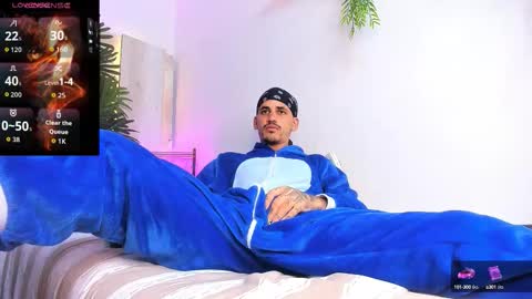 Snapshot of king_voy chatting on October 2, 8:57 pm king voy online show from October 2, 8:57 pm