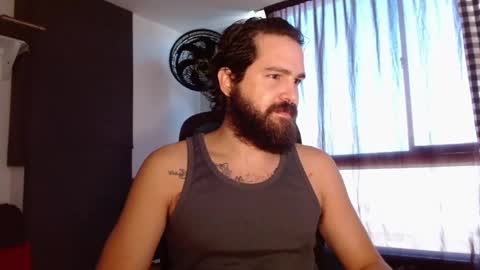 Snapshot of kingcat420 chatting on December 8, 3:45 pm Jake online show from December 8, 3:45 pm