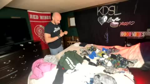 kingdaddysayless online show from June 29, 5:13 am