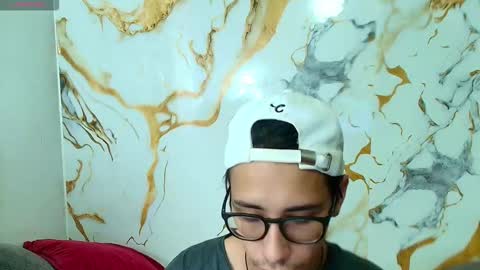 kingdanny_8 online show from March 9, 3:33 am