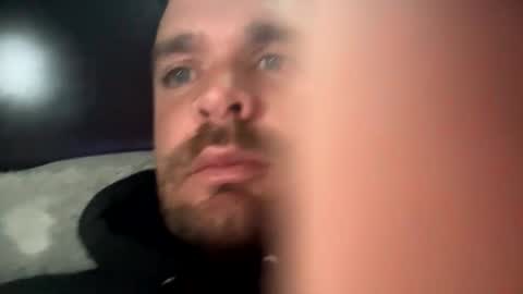 kingdong37835 online show from April 25, 1:52 pm