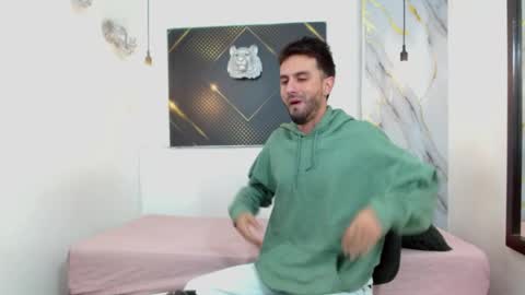 KING  online show from April 23, 3:55 am