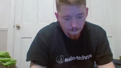 Snapshot of kingpimpdaddy69 chatting on January 8, 9:23 pm Kingpimpdaddy online show from January 8, 9:23 pm