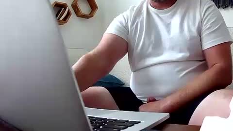 Richard online show from June 21, 6:02 pm