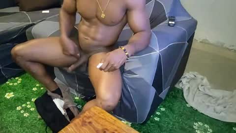 kingroy9 online show from August 9, 6:36 pm