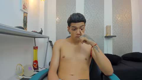 Snapshot of kinky_spice69 chatting on September 11, 7:24 pm online show from September 11, 7:24 pm