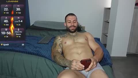 Snapshot of kite__ chatting on October 21, 8:55 pm kite__ online show from October 21, 8:55 pm