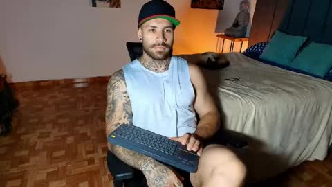 kite__ online show from April 19, 10:56 pm