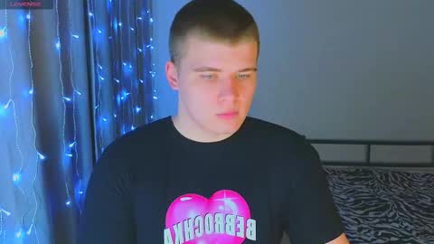 Vlad online show from December 19, 2:08 am