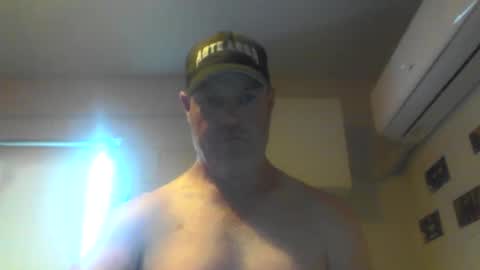 kiwiguy19773 online show from January 23, 6:06 am