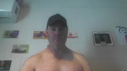 kiwiguy19773 online show from October 19, 10:02 pm