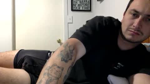 kiwiluke69 online show from May 2, 9:56 am