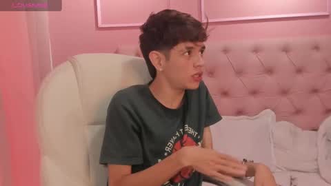 Snapshot of klaus_sunrise_xx chatting on December 12, 3:59 pm KLAUS online show from December 12, 3:59 pm