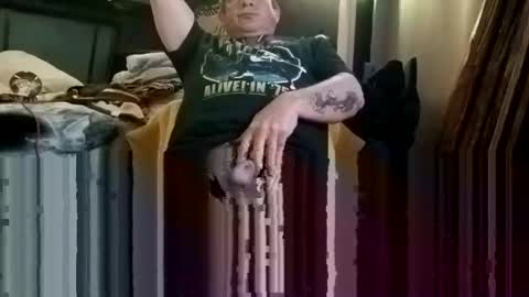 Snapshot of knock2wice1975 chatting on March 3, 8:45 am knock2wice1975 online show from March 3, 8:45 am