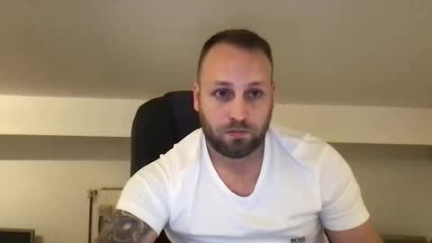 Snapshot of kobasic chatting on October 15, 11:34 pm hugo online show from October 15, 11:34 pm