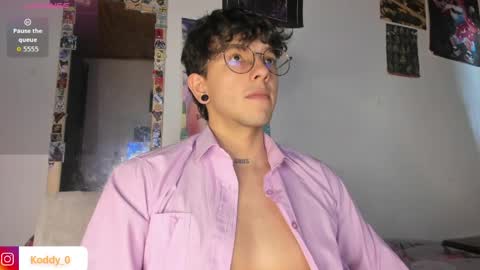 Koddy Independent model online show from April 6, 6:52 pm