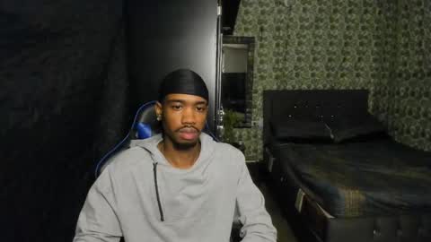 kofi online show from December 4, 3:02 am