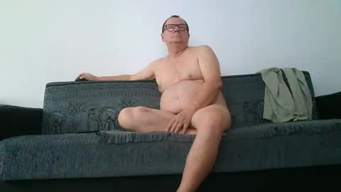 Snapshot of komputer123456789 chatting on December 24, 10:11 am Bogdan online show from December 24, 10:11 am