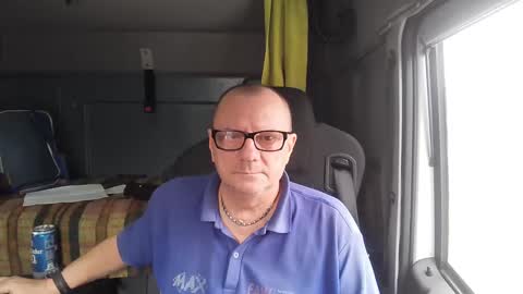 Snapshot of komputer123456789 chatting on February 15, 10:44 am Bogdan online show from February 15, 10:44 am
