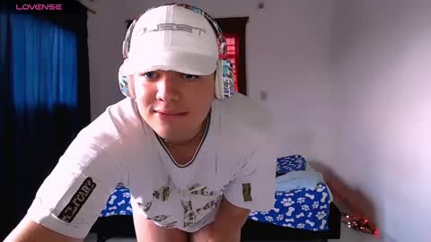 Klyie Online Mostly at 10pm-7am COL time online show from February 15, 10:00 pm