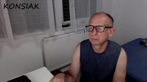 Snapshot of konsiak chatting on September 13, 9:38 pm Komsiak online show from September 13, 9:38 pm