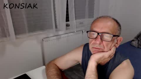 Snapshot of konsiak chatting on September 11, 6:29 pm Komsiak online show from September 11, 6:29 pm
