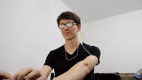 Facu online show from January 2, 5:03 am