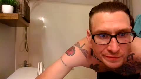 hard hung horny online show from March 1, 6:26 am