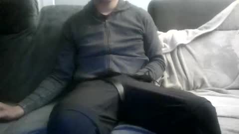 kristoffer220 online show from April 22, 7:07 pm
