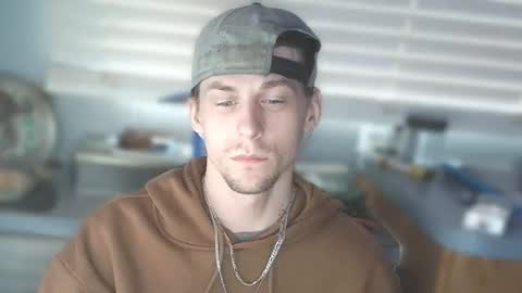 krytiar1992 online show from December 3, 2:45 pm