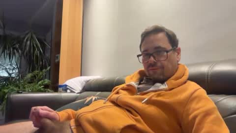 krzysztof1977 online show from June 11, 9:35 pm