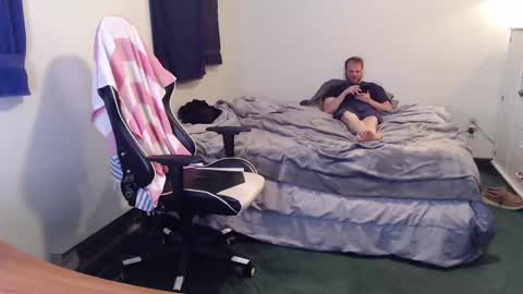 Kuggy online show from April 27, 11:43 pm