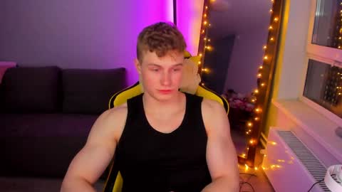 kurt_hanssen online show from April 21, 6:14 pm