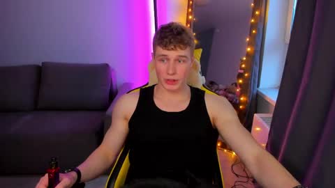 kurt_hanssen online show from April 29, 5:52 pm