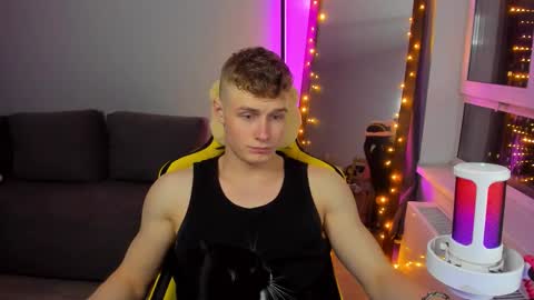 kurt_hanssen online show from March 24, 7:07 pm