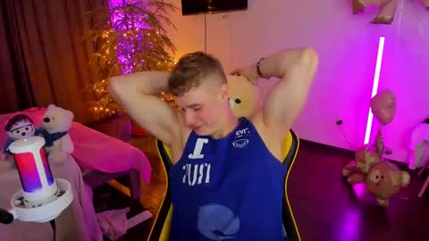 kurt_hanssen online show from February 14, 5:03 pm