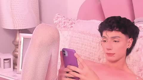 Kylie jl online show from June 10, 12:34 am