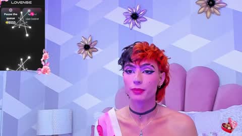 Snapshot of kyliemonnet chatting on January 4, 5:37 pm Kylie jl online show from January 4, 5:37 pm