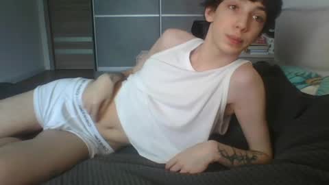 liam online show from April 24, 12:51 pm