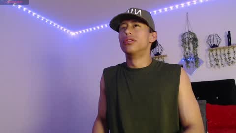 labrinthteasing online show from April 17, 8:33 pm