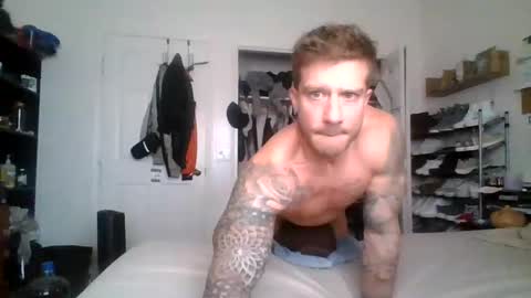 lacrioxcum18 online show from September 16, 11:38 pm