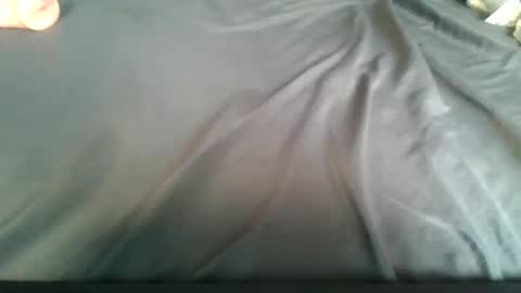 lacrioxcum18 online show from December 29, 4:30 pm