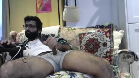 Snapshot of ladex96 chatting on December 18, 6:57 pm Ali online show from December 18, 6:57 pm